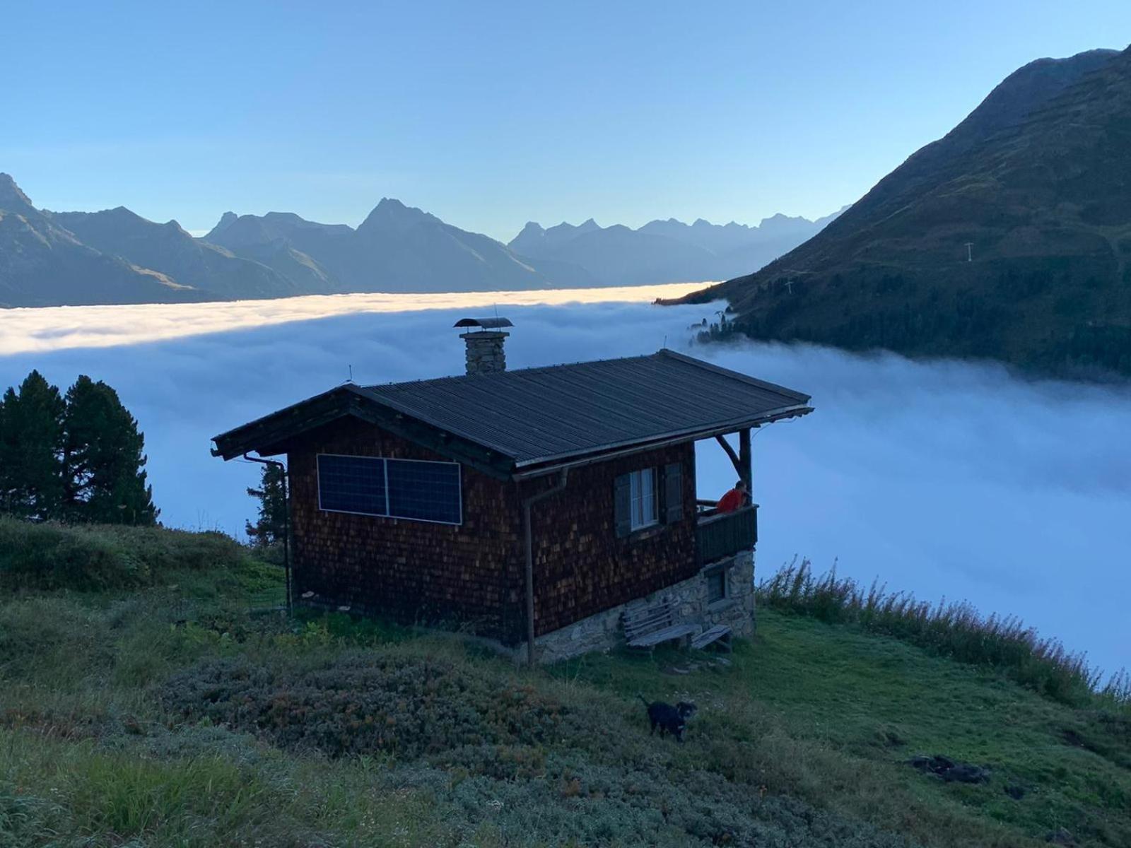 Haus Richard Falch - Inklusive Kostenloser Premium-Sommerkarte St. Anton am Arlberg Eksteriør bilde